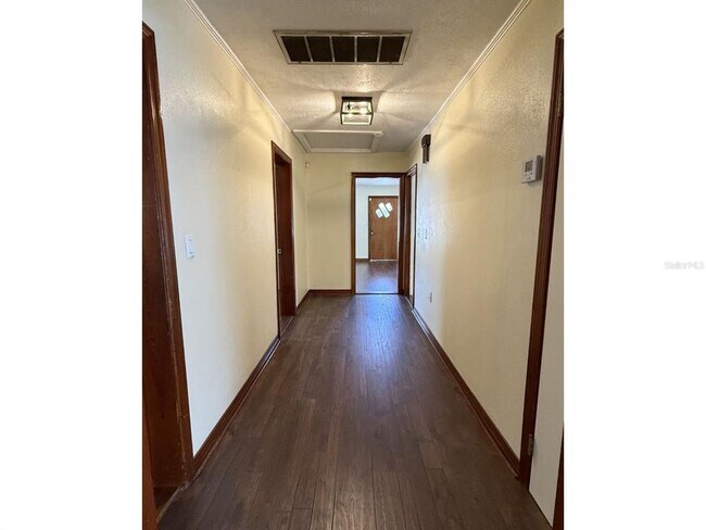 Building Photo - 13725 10th St