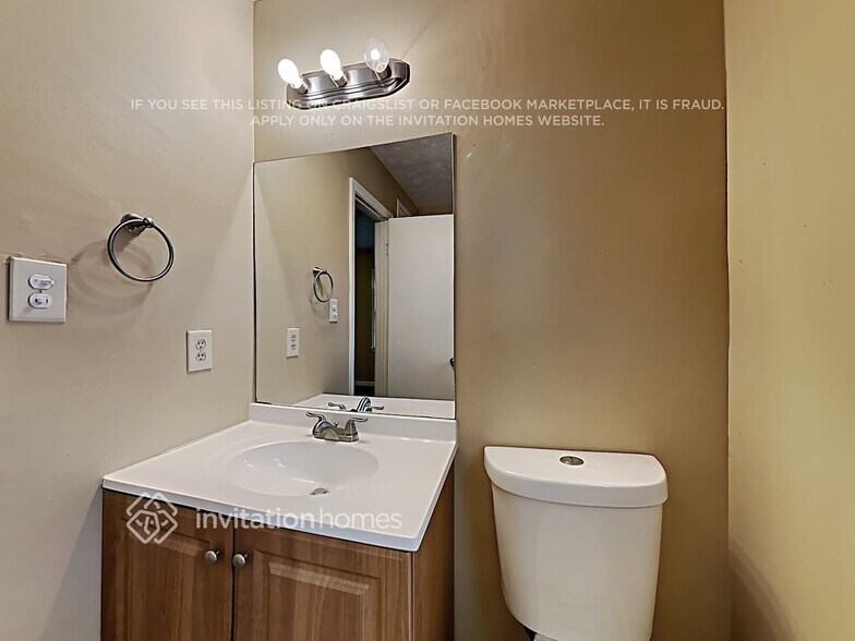 Building Photo - 388 Summerville Dr NW
