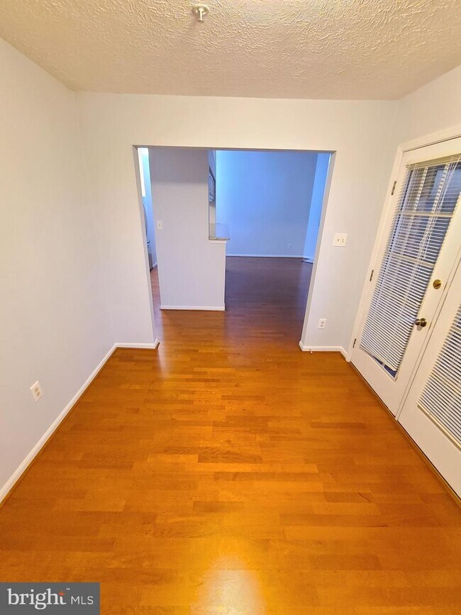 Building Photo - 13109 Briarcliff Terrace