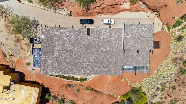 Building Photo - 4925 E Red Rock Dr