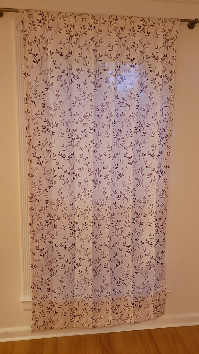 Building Photo - 76 Drewes Ct