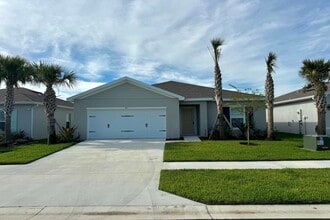 Building Photo - 461 Cherimoya St