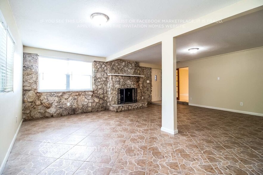 Building Photo - 1546 Peruvian Ln