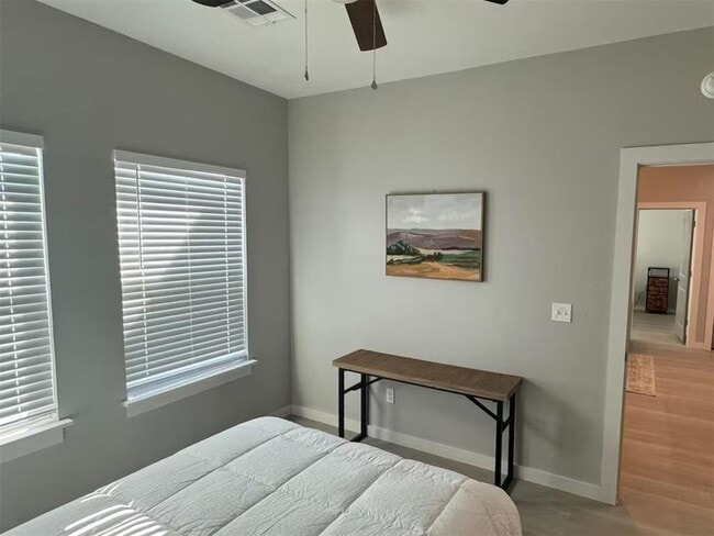 Building Photo - 1307 SW Georgia Ave