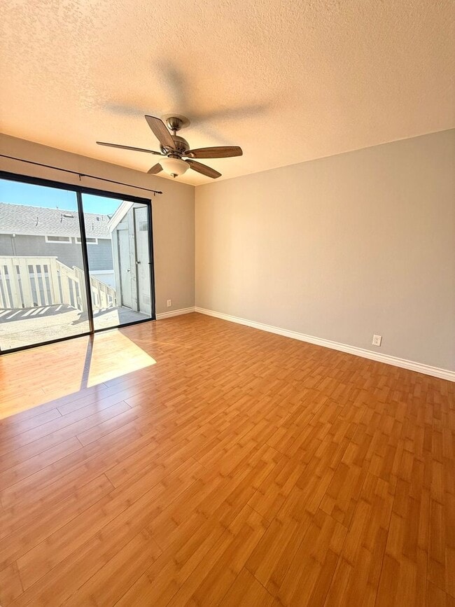 Building Photo - 2 Bedroom 2 bath Condo in Irvine