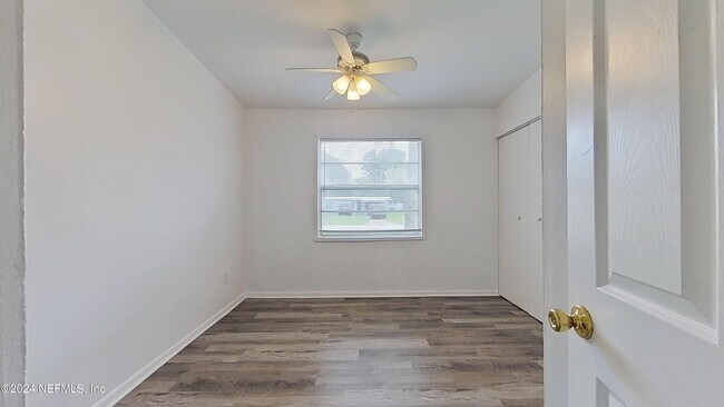 Building Photo - 2612 Ector Rd N