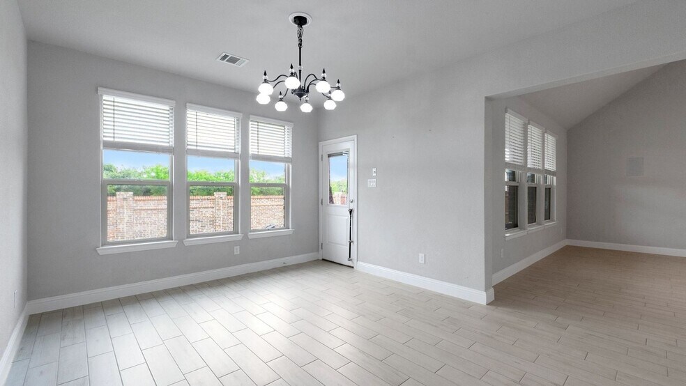 Building Photo - 10204 Walnut Rdg Dr