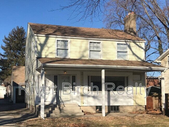 Building Photo - 423 W Lawrence Ave