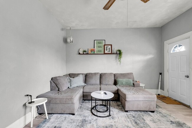 Building Photo - 3 BR 2 bath Bloomfield/Upper Lawrenceville...