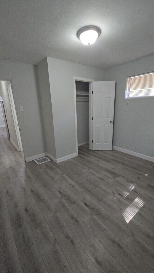 Building Photo - Affordable Comfort in a Great Location — 3BR/1BA Home Coming Soon!