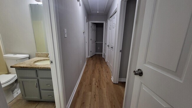 Building Photo - 6903 Gallop Dr