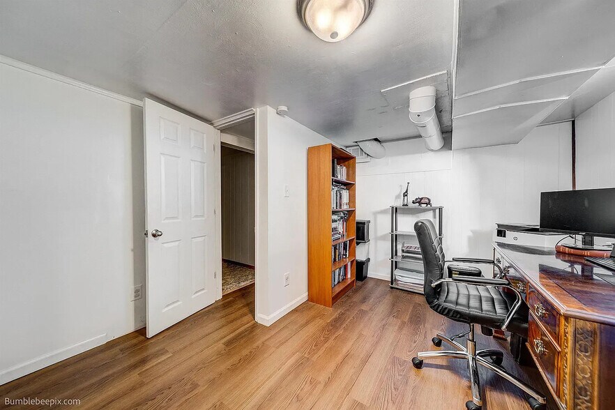 Building Photo - 5427 N Hawthorne St