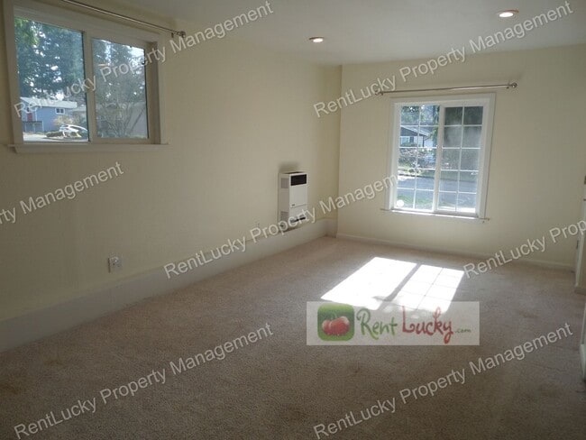 Building Photo - Adorable 3-Bedroom Home with Fenced Yard in Great Bothell Neighborhood!