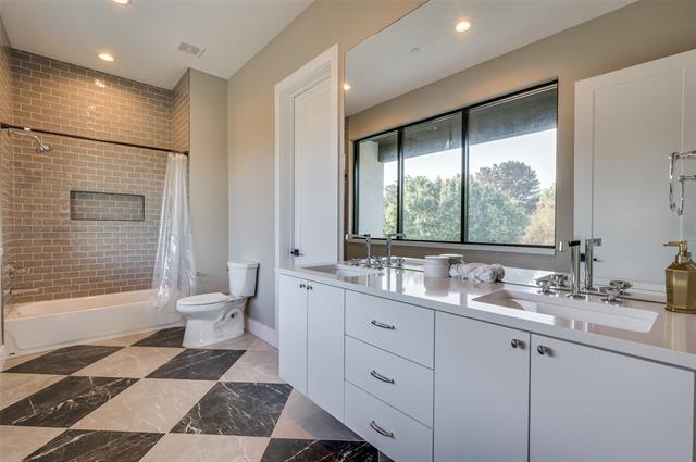 Building Photo - 4215 Nashwood Ln