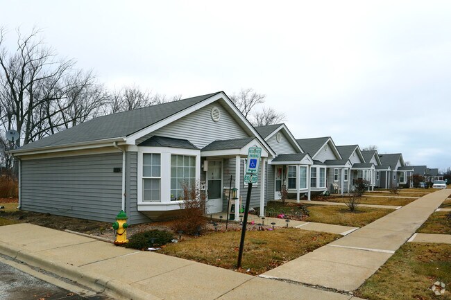 Primary Photo - Chapel Gardens Senior Apartments