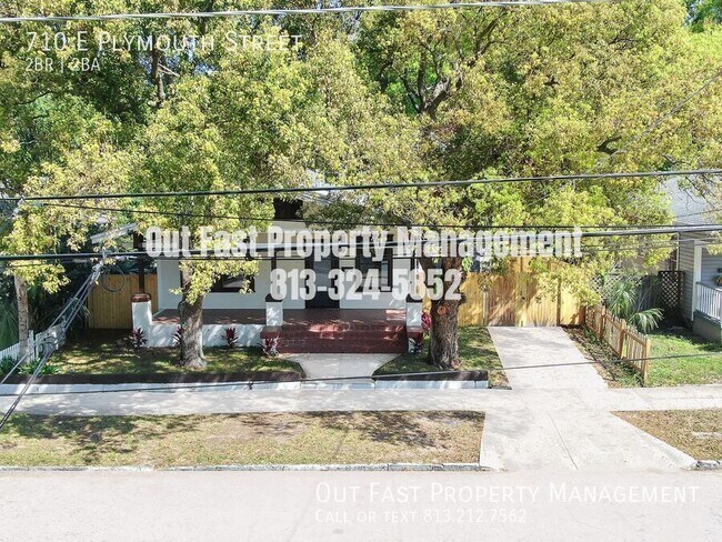 Building Photo - 710 E Plymouth St