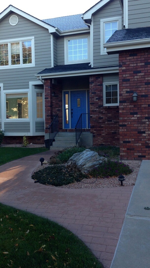 Primary Photo - Beautiful 2 story custom home in Stoneridge