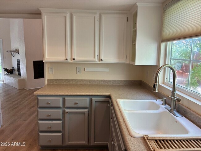 Building Photo - 8437 E San Benito Dr