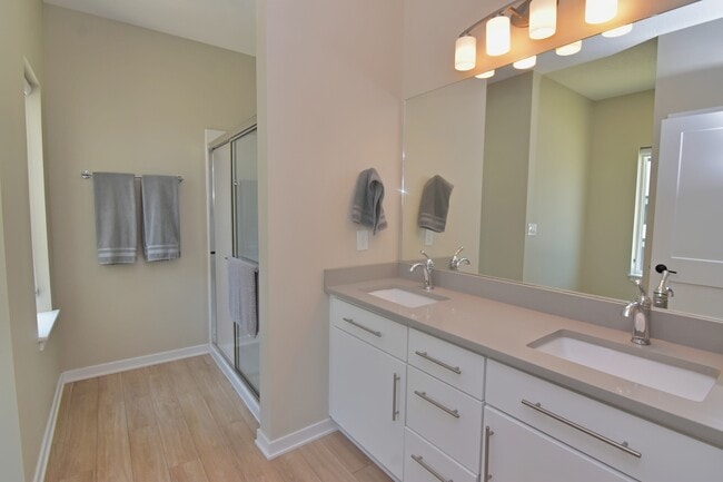 Building Photo - 3 Crosby Park Dr