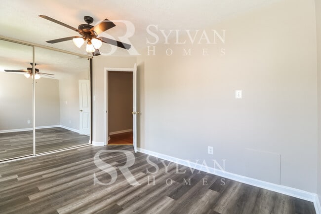 Building Photo - At Last, This Is What You Have Been Searching For!