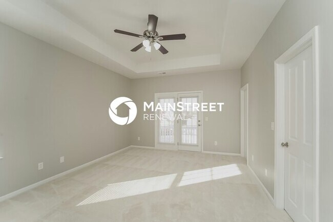 Building Photo - 3 Bedroom Pet-Friendly Home in MOORESVILLE, NC with Main Street Renewal