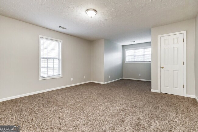 Building Photo - 4100 Springvale Way