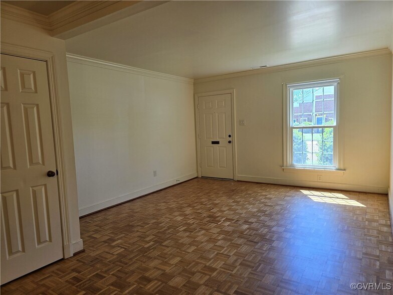 Building Photo - 3812 Hermitage Rd
