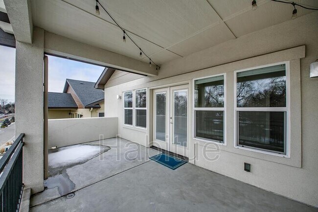 Building Photo - 2248 W Hill Terrace Ln