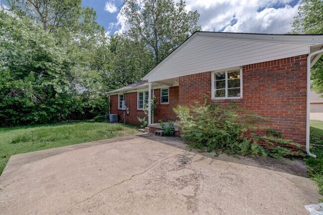 Building Photo - 3 BED 1 BATH /  TULSA FAIRGROUNDS