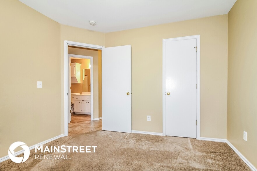 Building Photo - 2916 SE 97th St