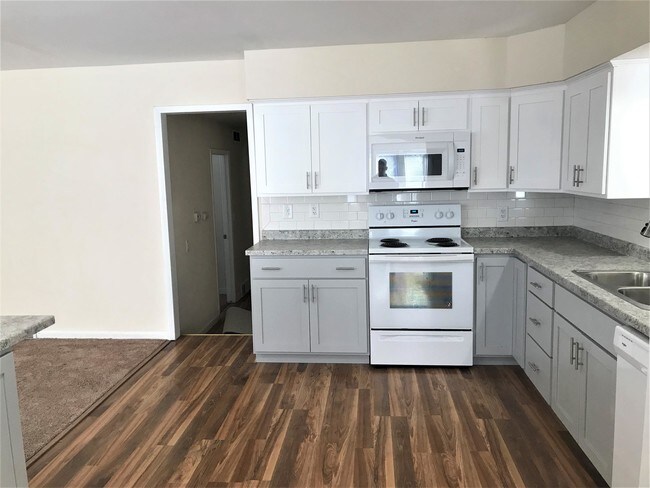 Building Photo - 5257 Irish Ln