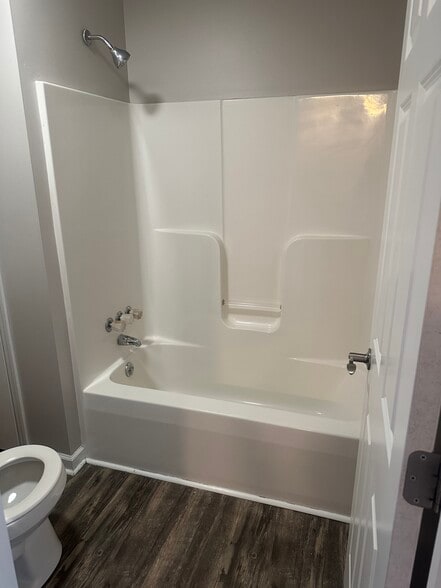 Building Photo - 109 Rystan Pl