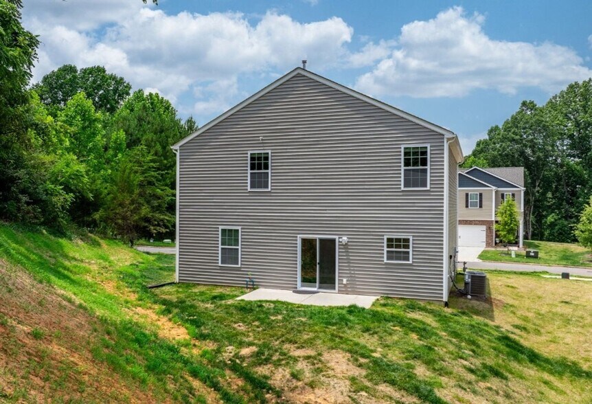 Building Photo - 4116 Village Blvd NW