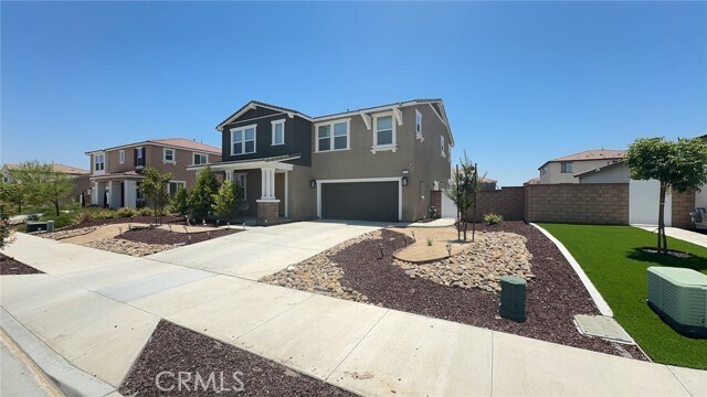 Building Photo - 27531 Mountainside St
