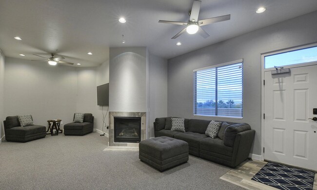 Building Photo - 446 N Campbell Ave