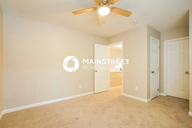 Building Photo - 3 Bedroom Pet-Friendly Home in Raleigh, NC with Main Street Renewal
