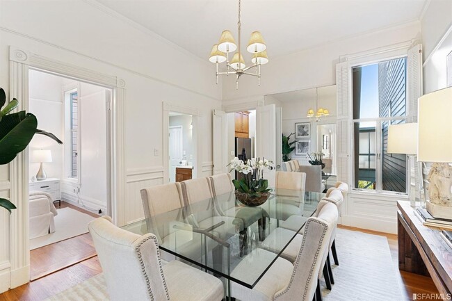 Building Photo - NEW! Stunning Pacific Heights Top-Floor Co...