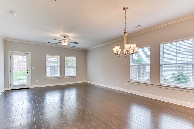 Building Photo - 5107 Heathbrook Dr