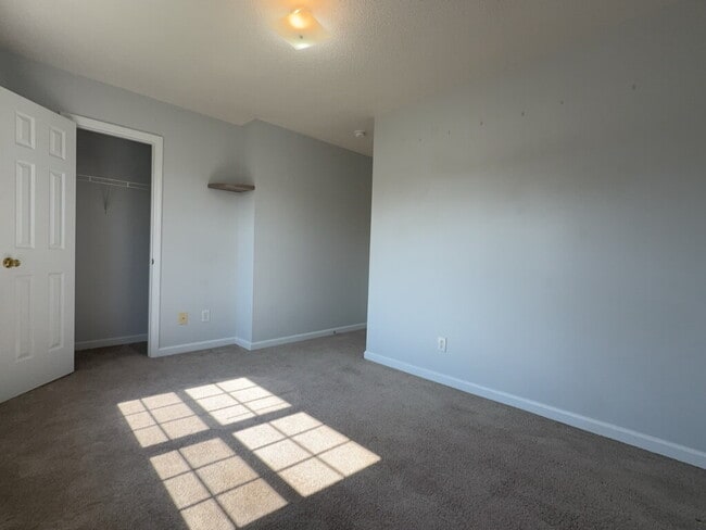Building Photo - 807 Timberlake Trail