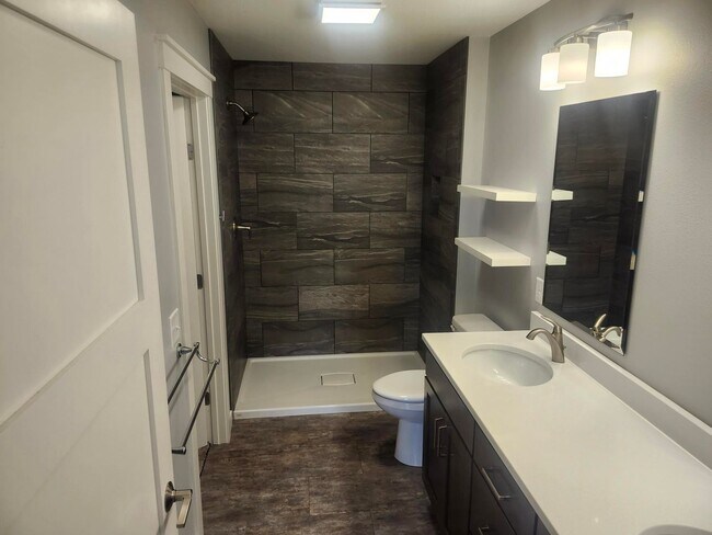 Building Photo - 1581 Keanan Ln