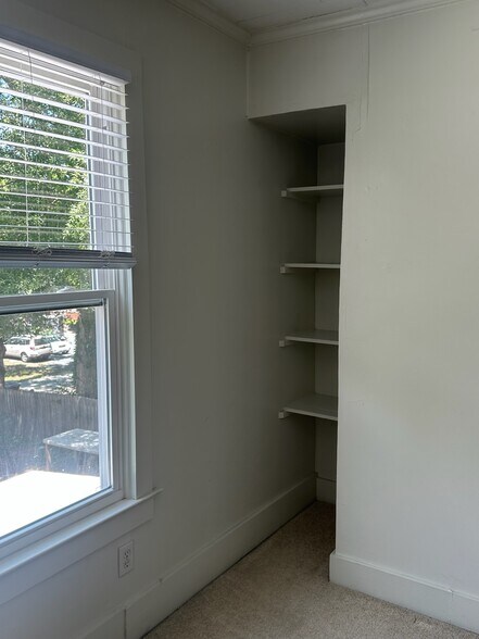 Upstairs 12.5x14 bedroom nook - 805 Onslow St