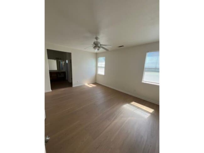 Building Photo - Welcome Home! Spacious 4 Bedroom, 2.5 Bath...