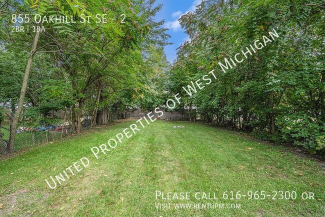 Building Photo - 855 Oakhill St SE