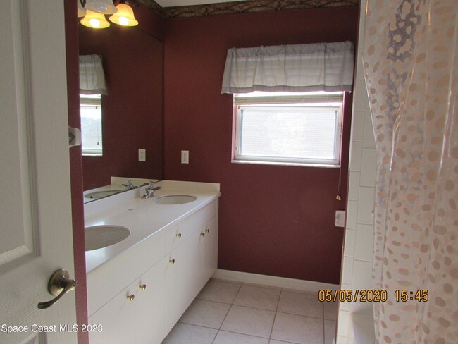 Building Photo - 2710 Bradfordt Dr