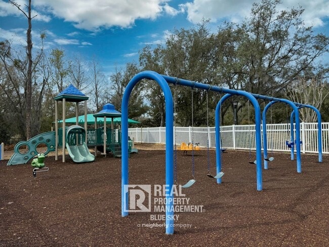 Building Photo - 5238 Gato Del Sol Cir