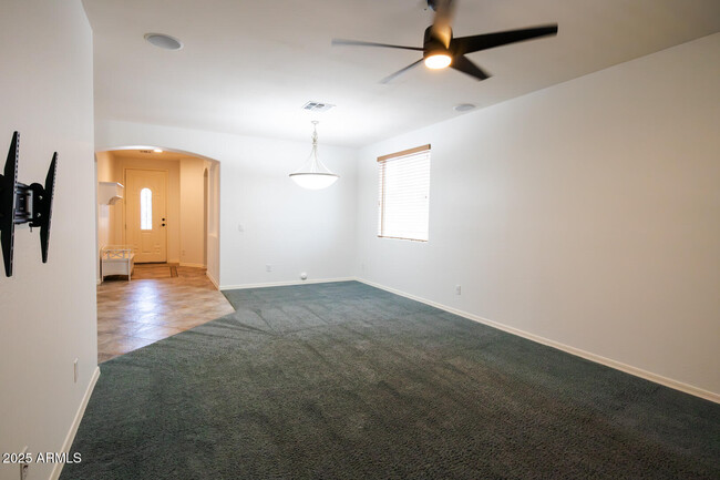 Building Photo - 4522 W Ravina Ln