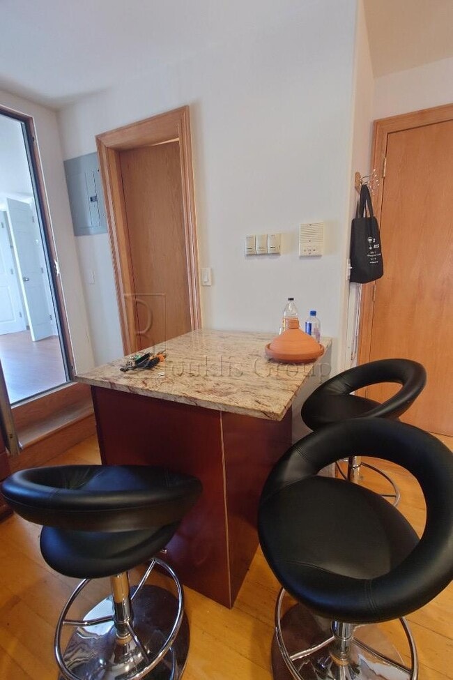 Building Photo - 1 bedroom in ASTORIA NY 11102