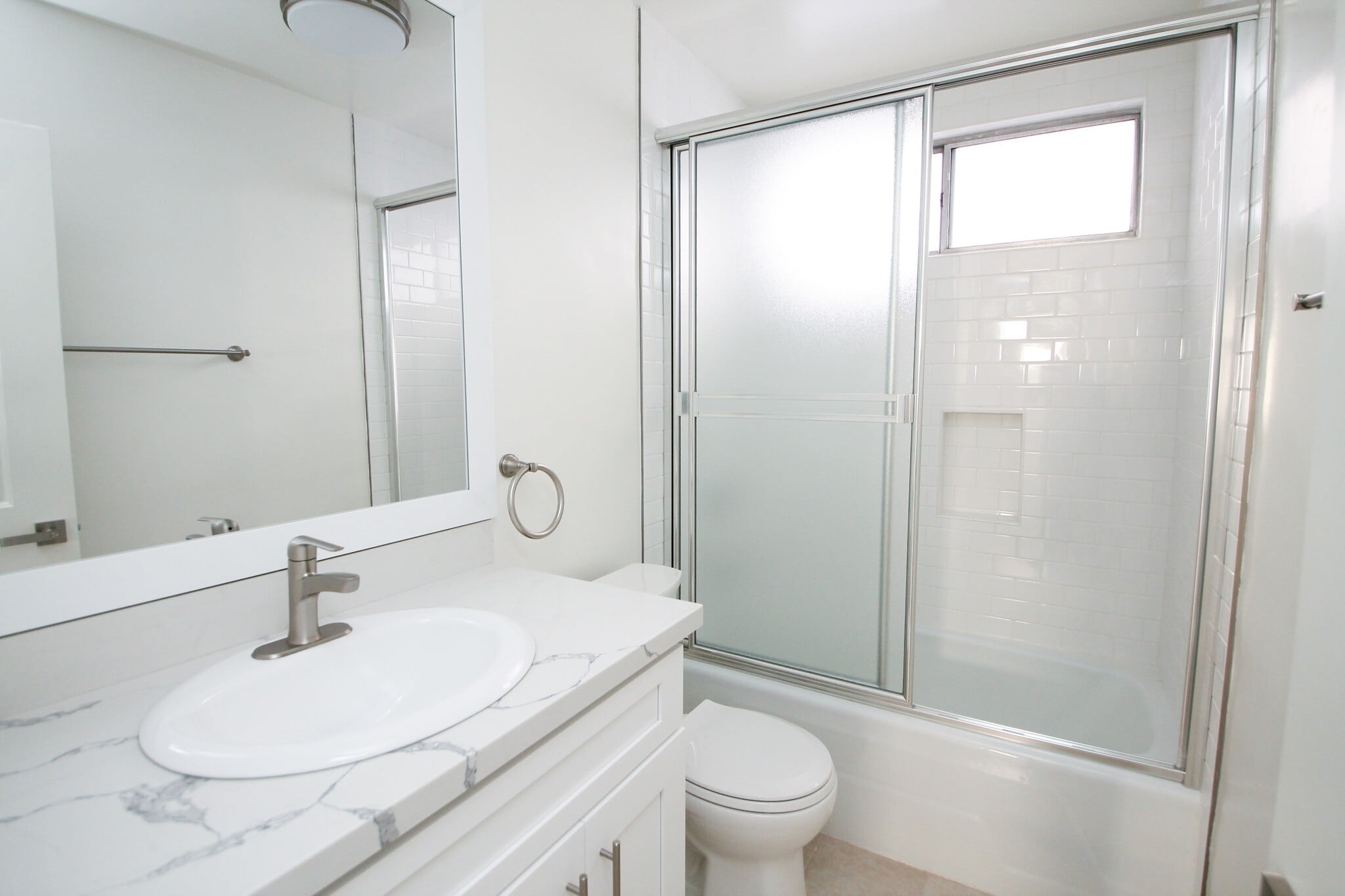 Building Photo - 9319 Alcott St