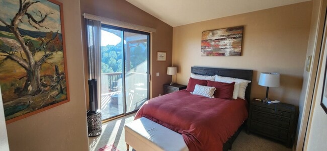 Building Photo - Beautiful Veiws From This Spacious Four Bedroom Home!