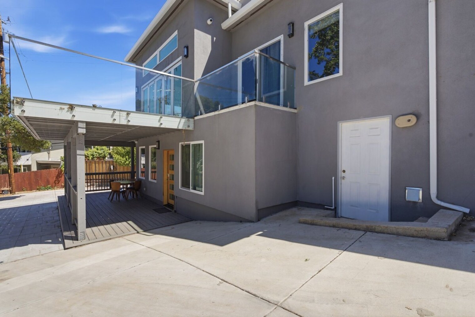 Building Photo - 4321 Edison St